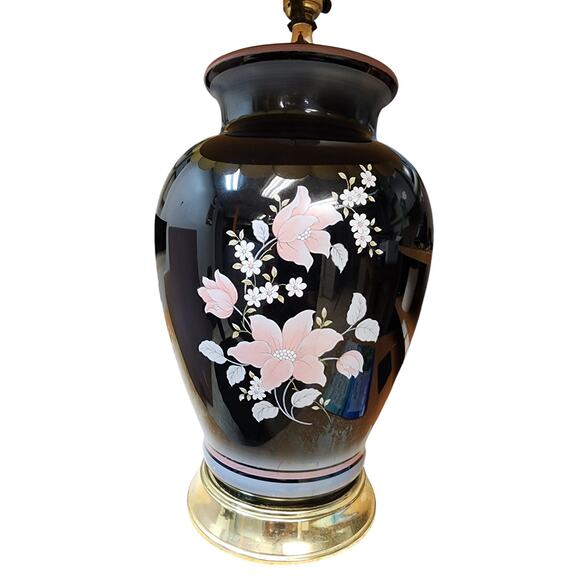 Pair of Beautiful Vintage Ceramic Table Lamps with Floral - Replace Shades - Picture 6 of 9